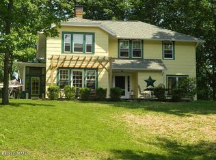 41 Melrose St, Adams, MA 01220