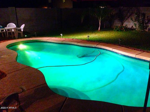 4th image of 8433 W Hilton Ave