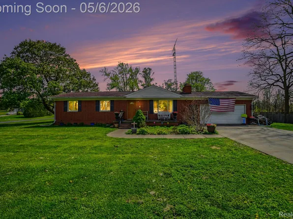 6230 E Bristol Rd, Burton, MI 48519