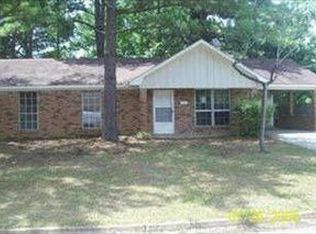 2407 Twisted Oak Dr, Jackson, MS 39212
