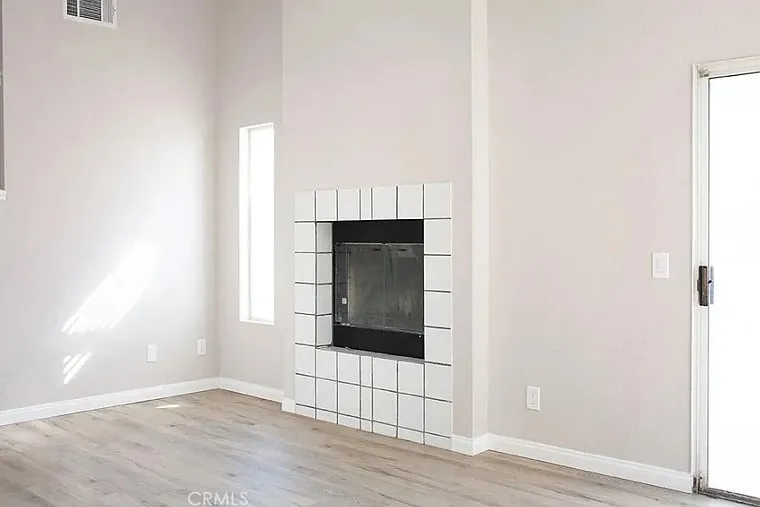 44836 Benald St — Photo 6