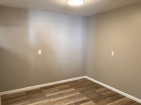 3rd image of 311 N Lincoln Ave APT 6