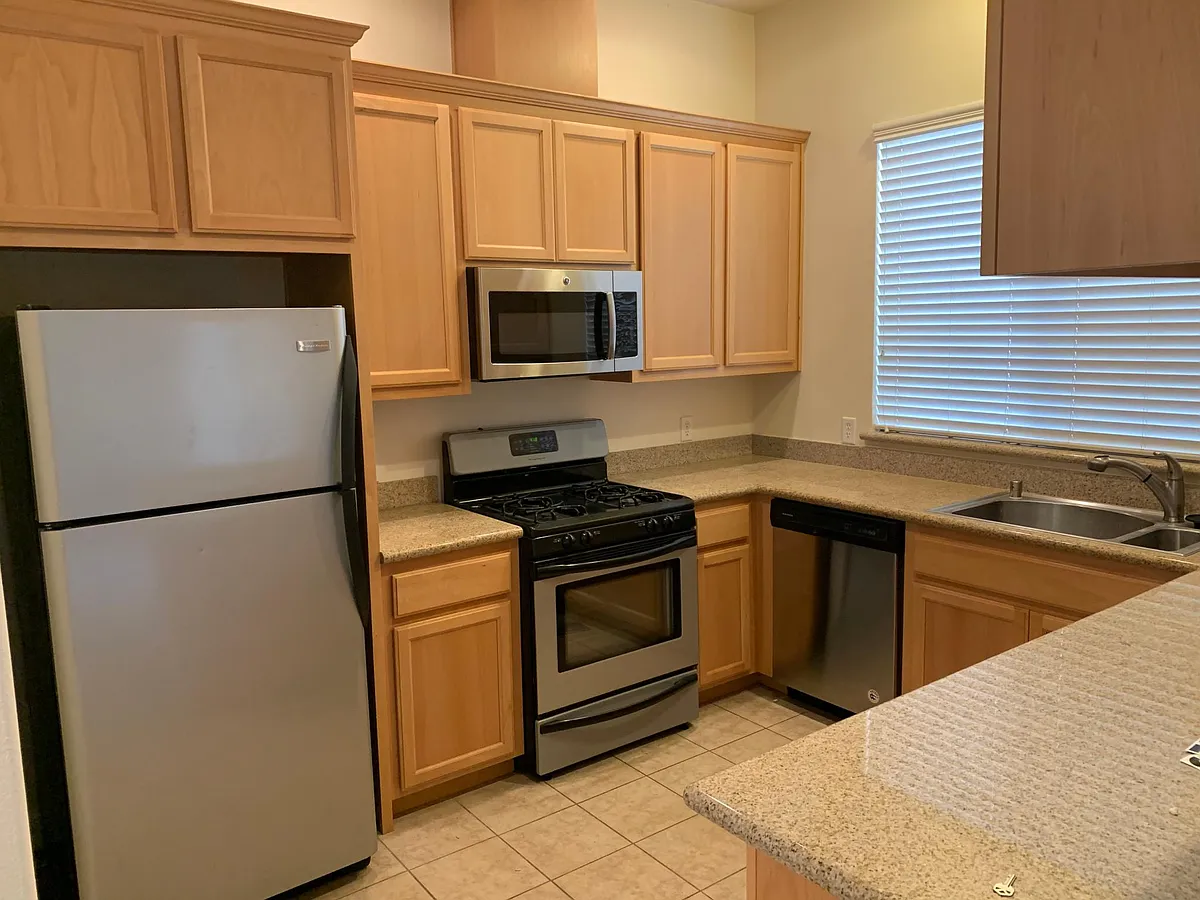 Building Photo - 4700 Dewey Orchard Ct