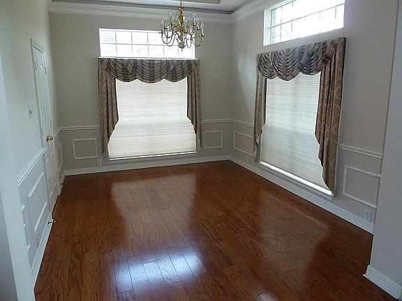 3rd image of 16323 Haden Crest Ct