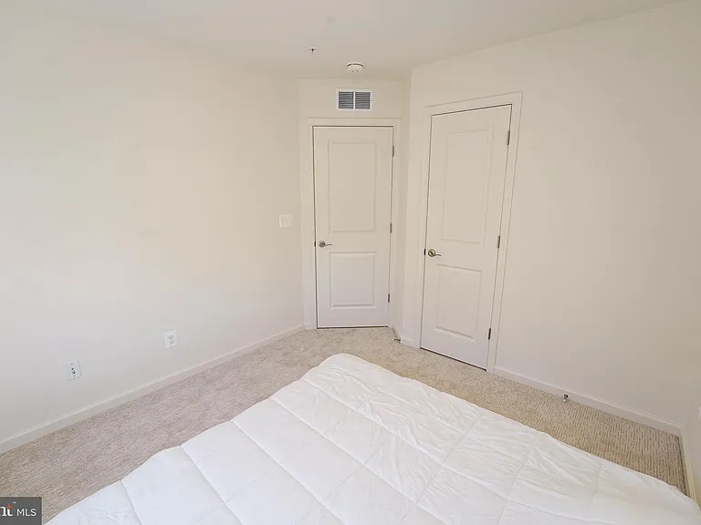 414 Waterfield Ct — Photo 48