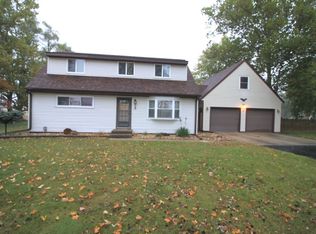 13142 Wolf Rd, Geneseo, IL 61254