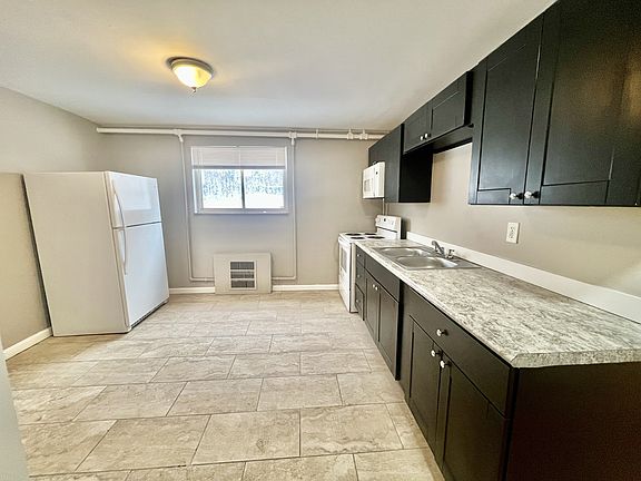 3rd image of 532 Rockdale Ave #6
