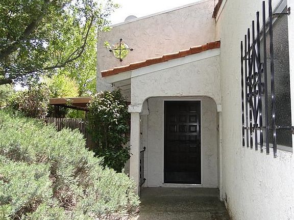 3rd image of 7334 Villa Del Sol Ln