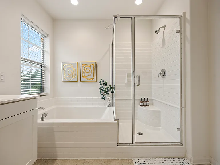 3204 E Painted Crescent St — Photo 37