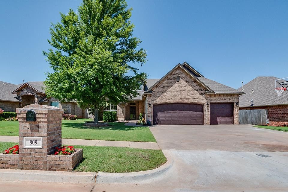 1st image of 809 Kelsi Dr