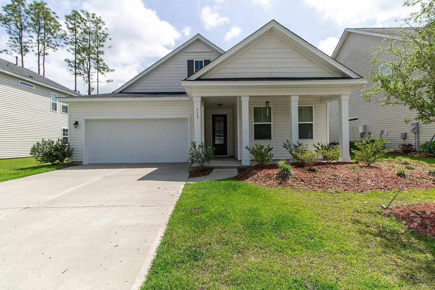 3 bed, 1719 sqft, $2,500 — Photo 1