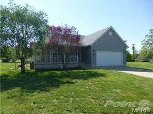 15 Flora Dr, Richland, MO 65556