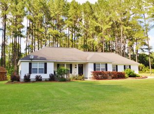 569 Benjamin H Hill Dr SW, Fitzgerald, GA 31750