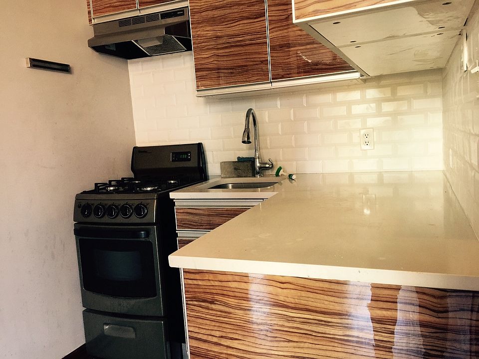 1st image of 144 Lefferts Pl