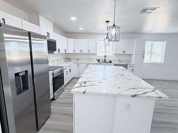 5th image of 8019 S 349TH Avenue