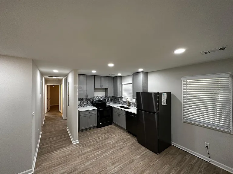 2182 Telhurst St SW — Photo 5