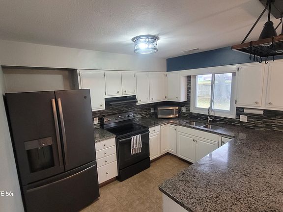 5th image of 4032 Blythewood Pl #1