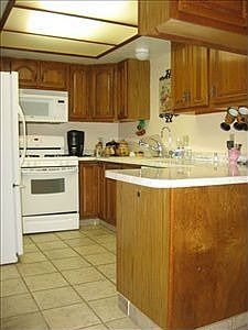 4th image of 1210 Seville St