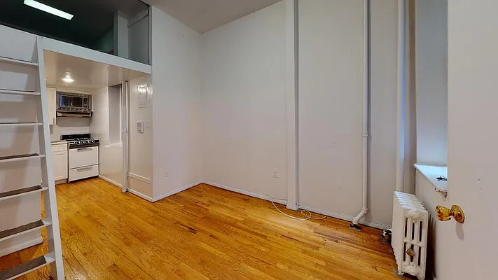 Rented by Bond New York | media 1