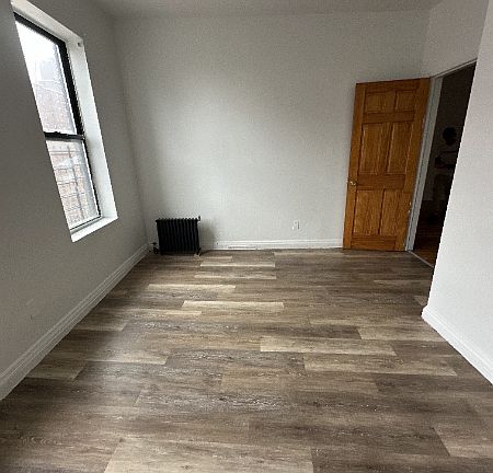 3rd image of 1402 Clay Ave APT 4A