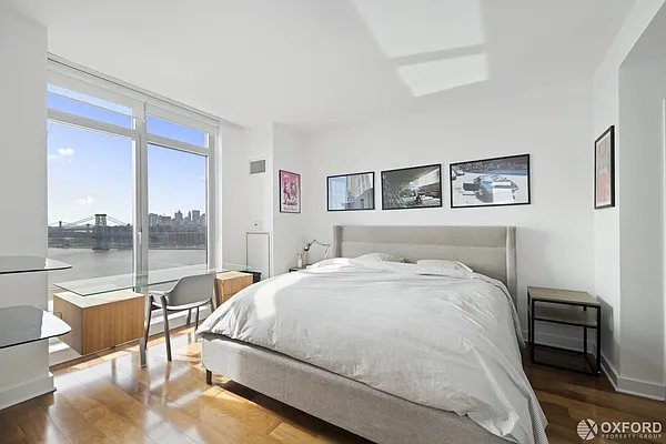 Rented by Oxford Property Group | media 49