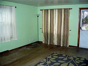 5th image of 1448 E 330th St