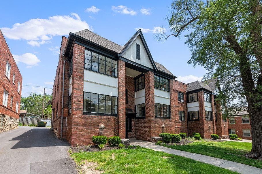 1st image of 4341 Mercier St APT 1S