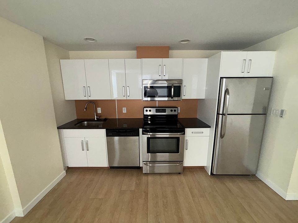 1st image of 249 S 49th St #505