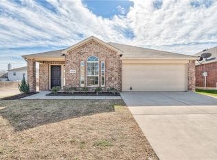 6444 Stone Lake Dr, Fort Worth, TX 76179