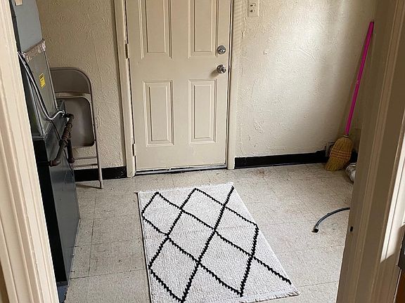 4th image of 26431 Clancy St