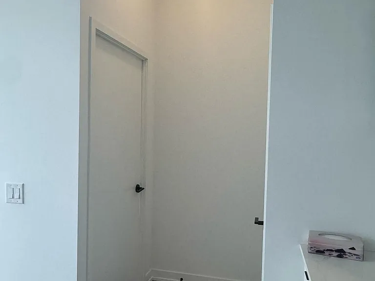 1182 King St W #224 — Photo 18