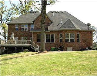 2nd image of 501 SW Brighton Dr