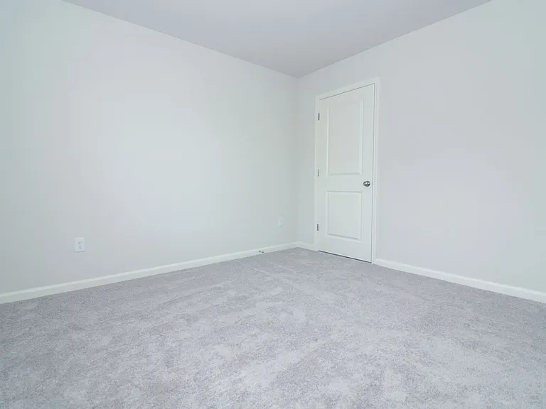 132 Elegance Way — Photo 34