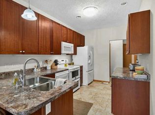 8600 Tessman Cir N, Brooklyn Park, MN 55445