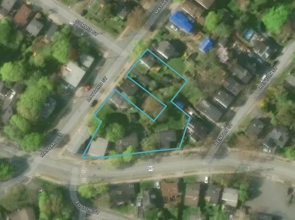 327 Portland St, Dartmouth, NS B2Y 1K5