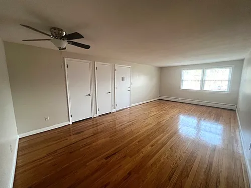 Floor plan Standard Garden-Style Unit