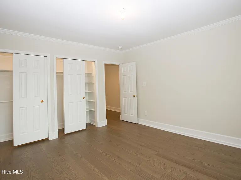 131 Racquet Ln — Photo 40