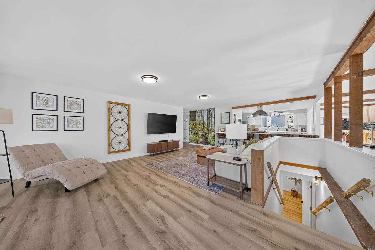 4 bed, 3.0 bath, 3196 sqft, $4,725 — Photo 2