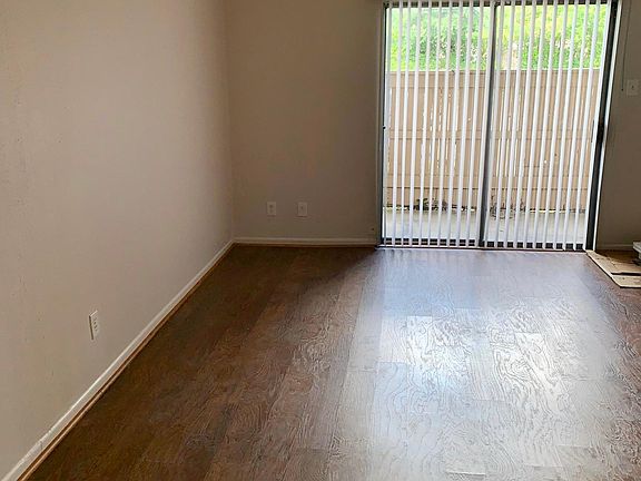 5th image of 8435 Hearth Dr APT 3