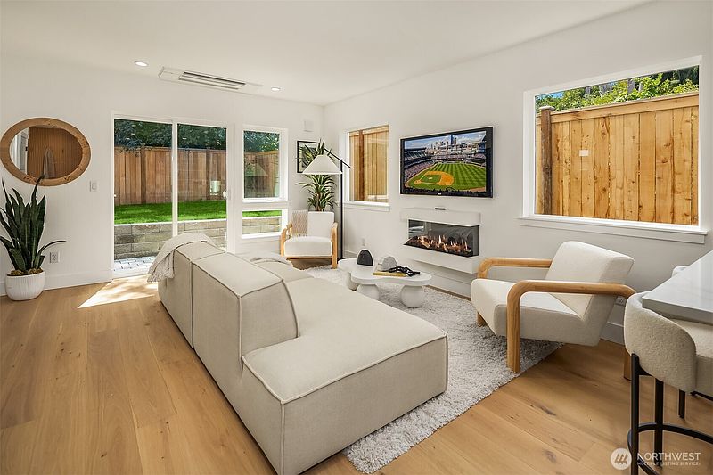 4th image of 533 N 70th Street