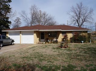 301 W Meek St, Wayne, OK 73095