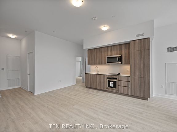 5th image of 15 Richardson St #215