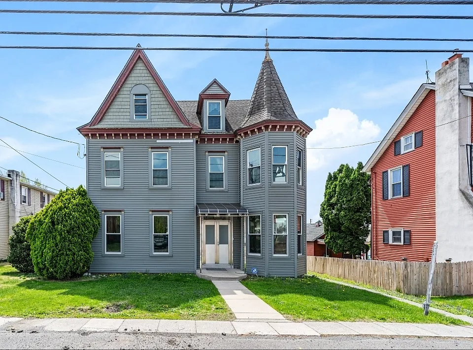 7818 Main St