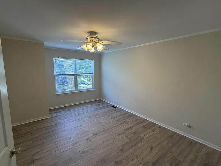575 Capital Ln — Photo 23