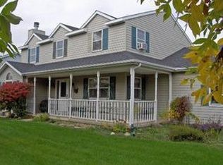 703 Freed Rd, Sycamore, IL 60178