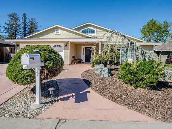 5th image of 403 El Dorado Dr