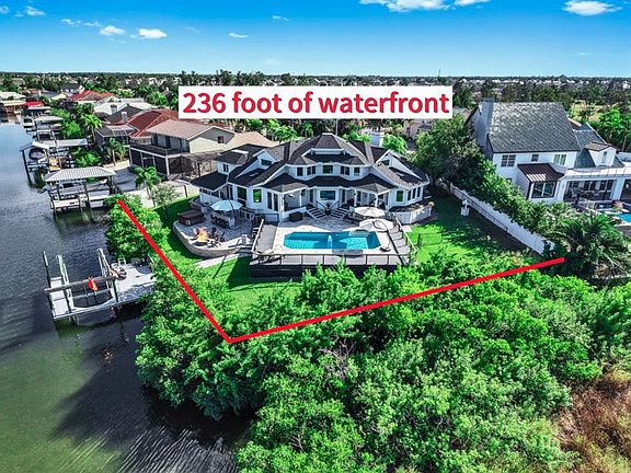 3rd image of 945 Bunker View Dr