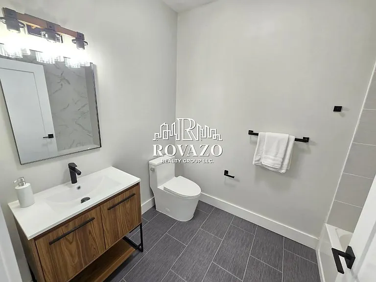 130 Ellis Ave #404D — Photo 5