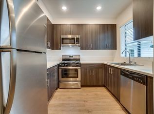 16836 Sherman Way, Van Nuys, CA 91406