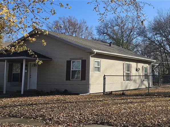1308 E 7th St, Pittsburg, KS 66762